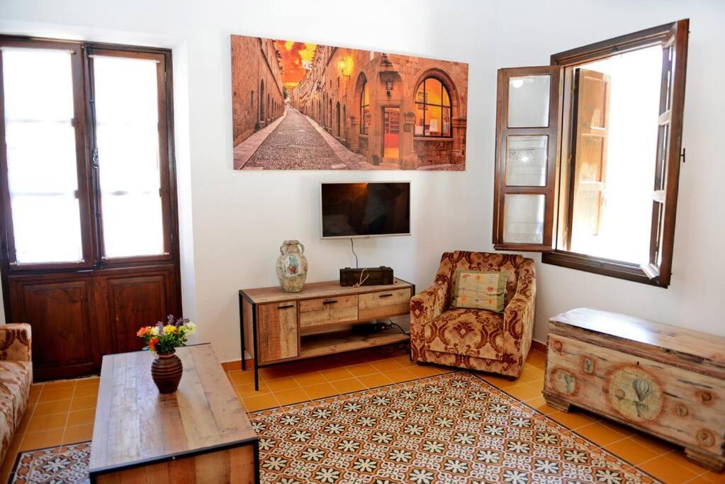 Rhodes City Meandros Suite In Old Town מראה חיצוני תמונה